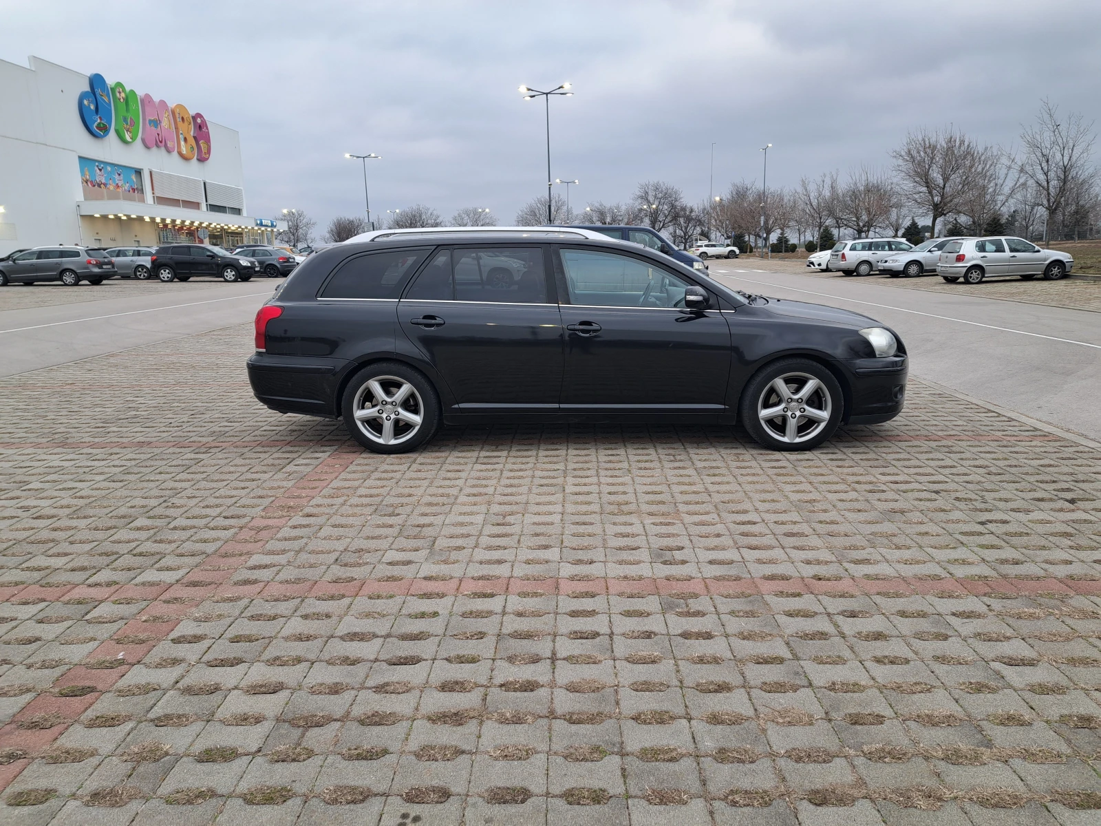 Toyota Avensis 2.2 D-CAT - изображение 6