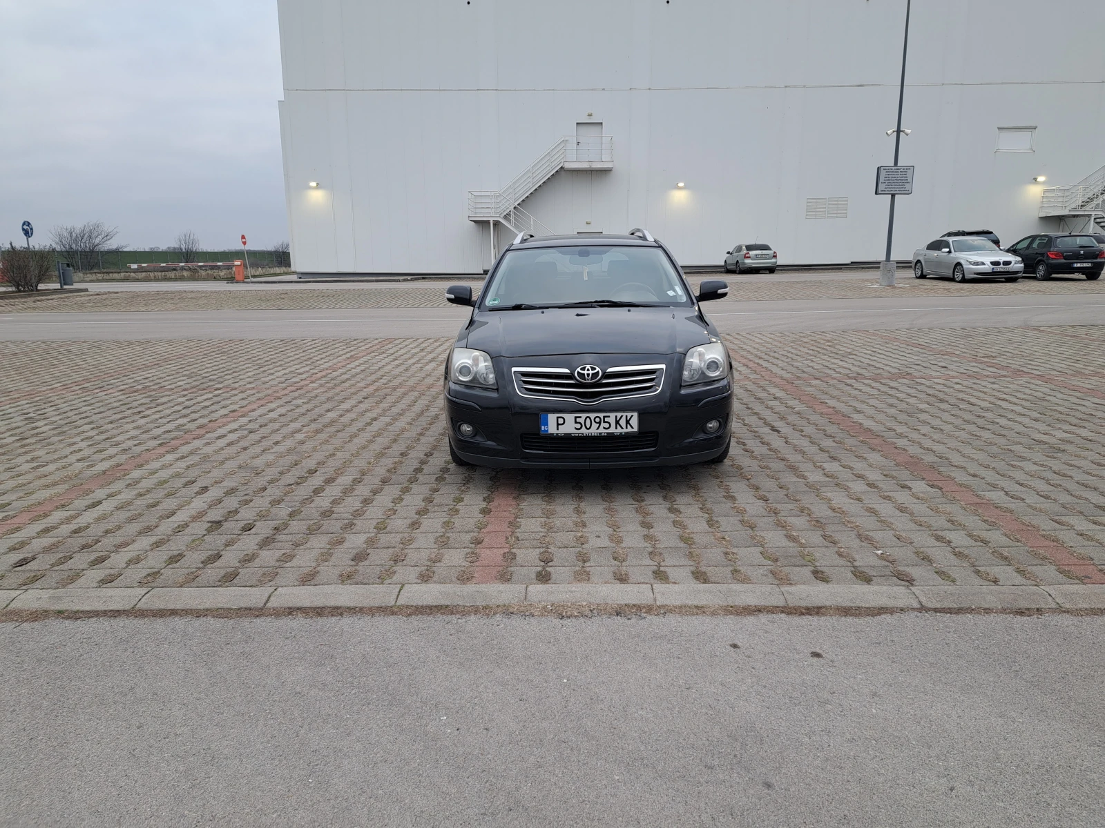 Toyota Avensis 2.2 D-CAT - изображение 8