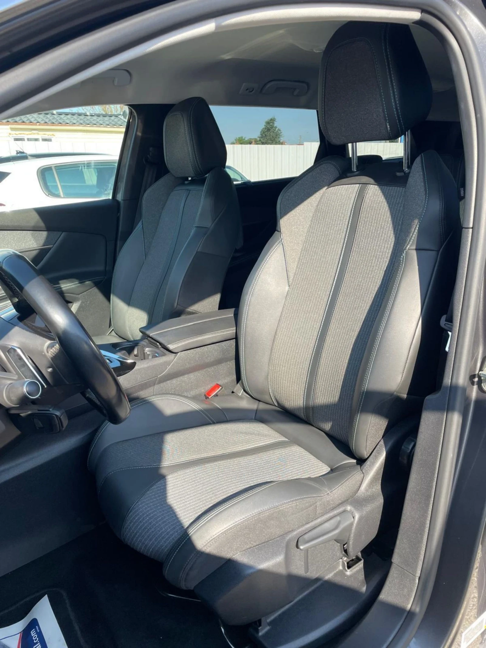 Peugeot 5008 2.0BlueHdi 181 EAT8 ALLURE - изображение 4