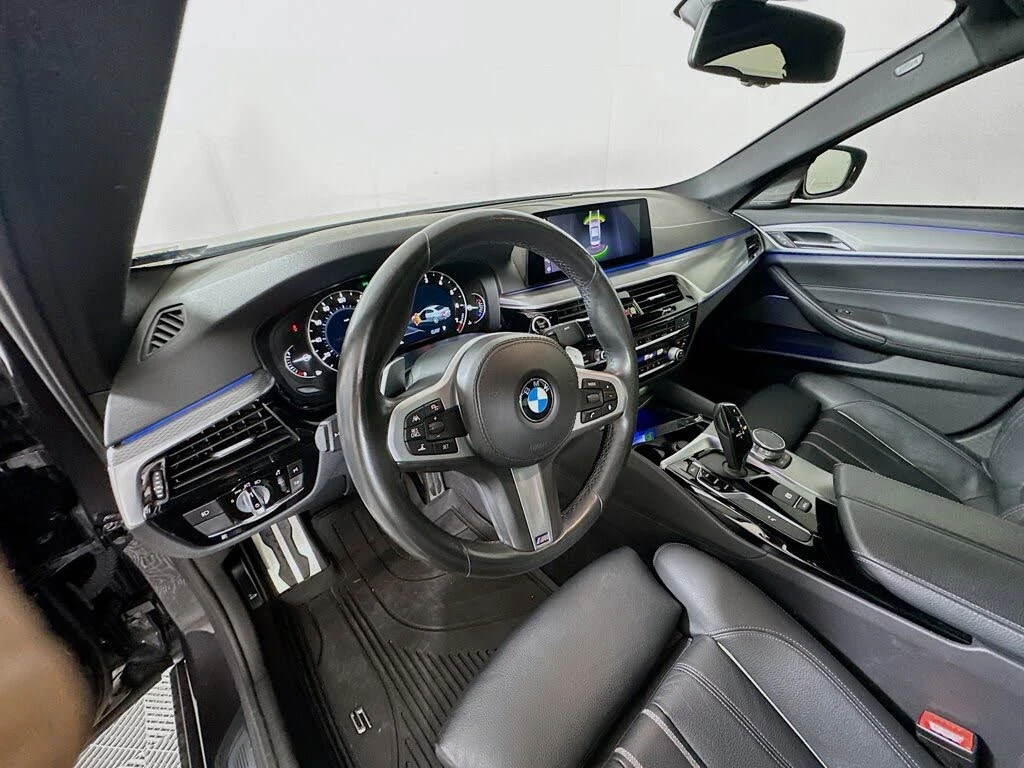 BMW 540 M-Package HeadUp* АвтоКредит* (ЦЕНА ДО БГ) - изображение 6