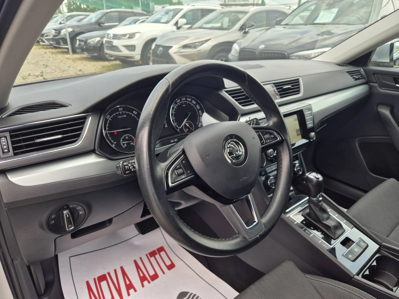 Skoda Superb 2.0D-190кс-4X4-DSG-200000км-СУПЕР СЪСТОЯНИЕ  - изображение 8