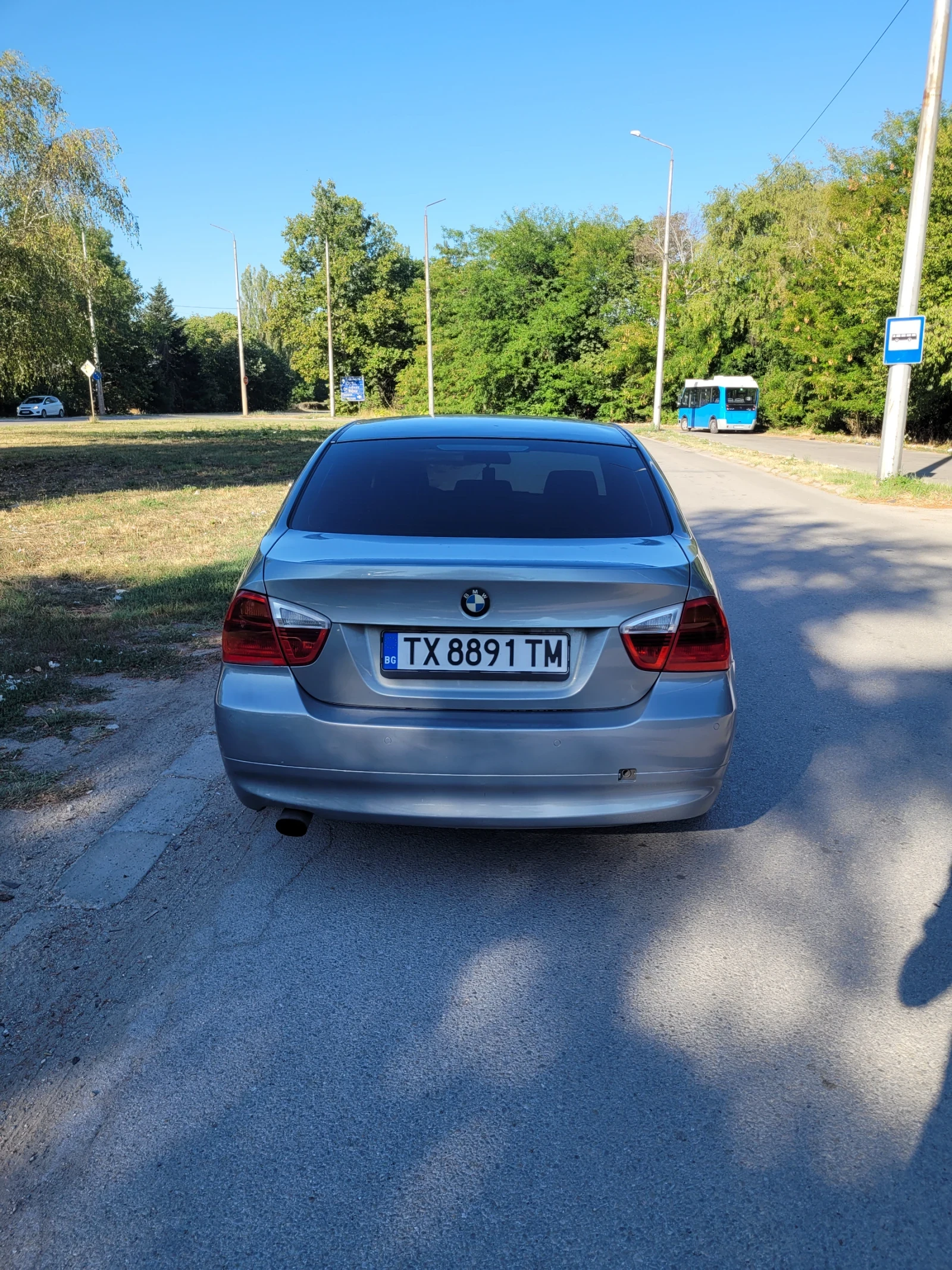 BMW 320 320d - изображение 6