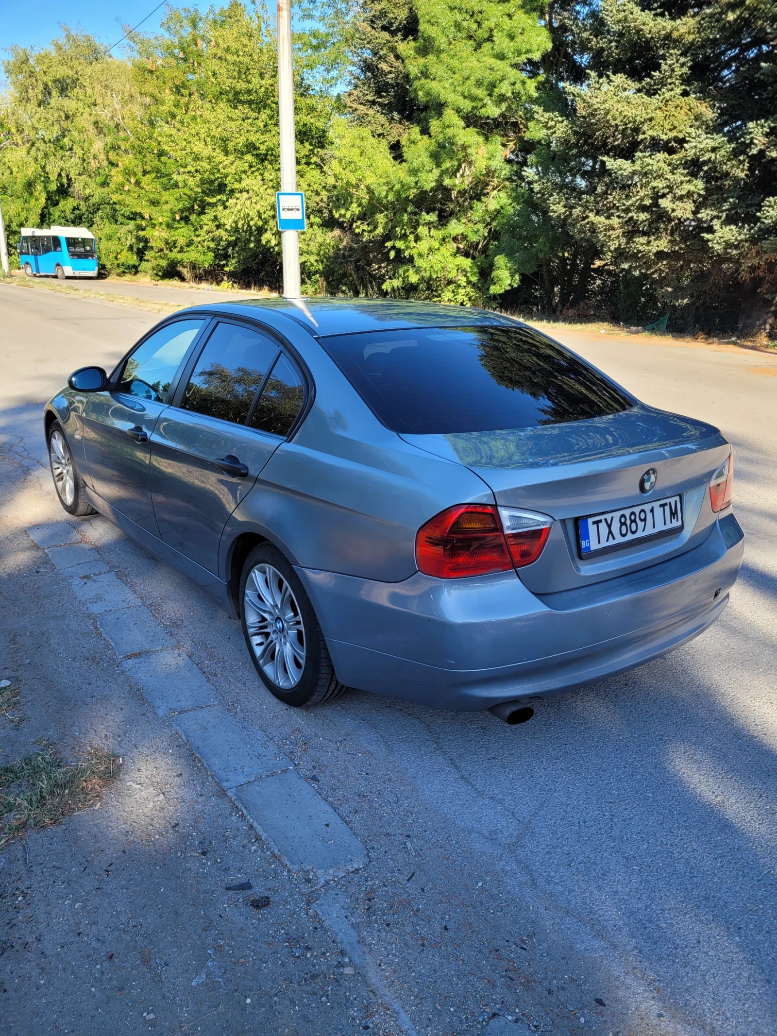 BMW 320 320d - изображение 8