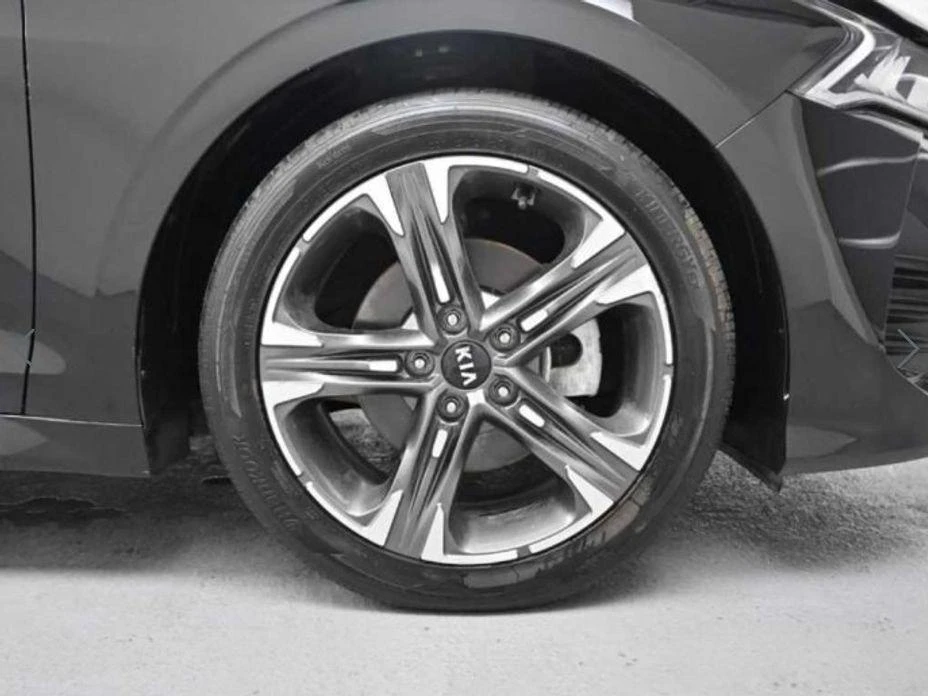 Kia K5  - изображение 5