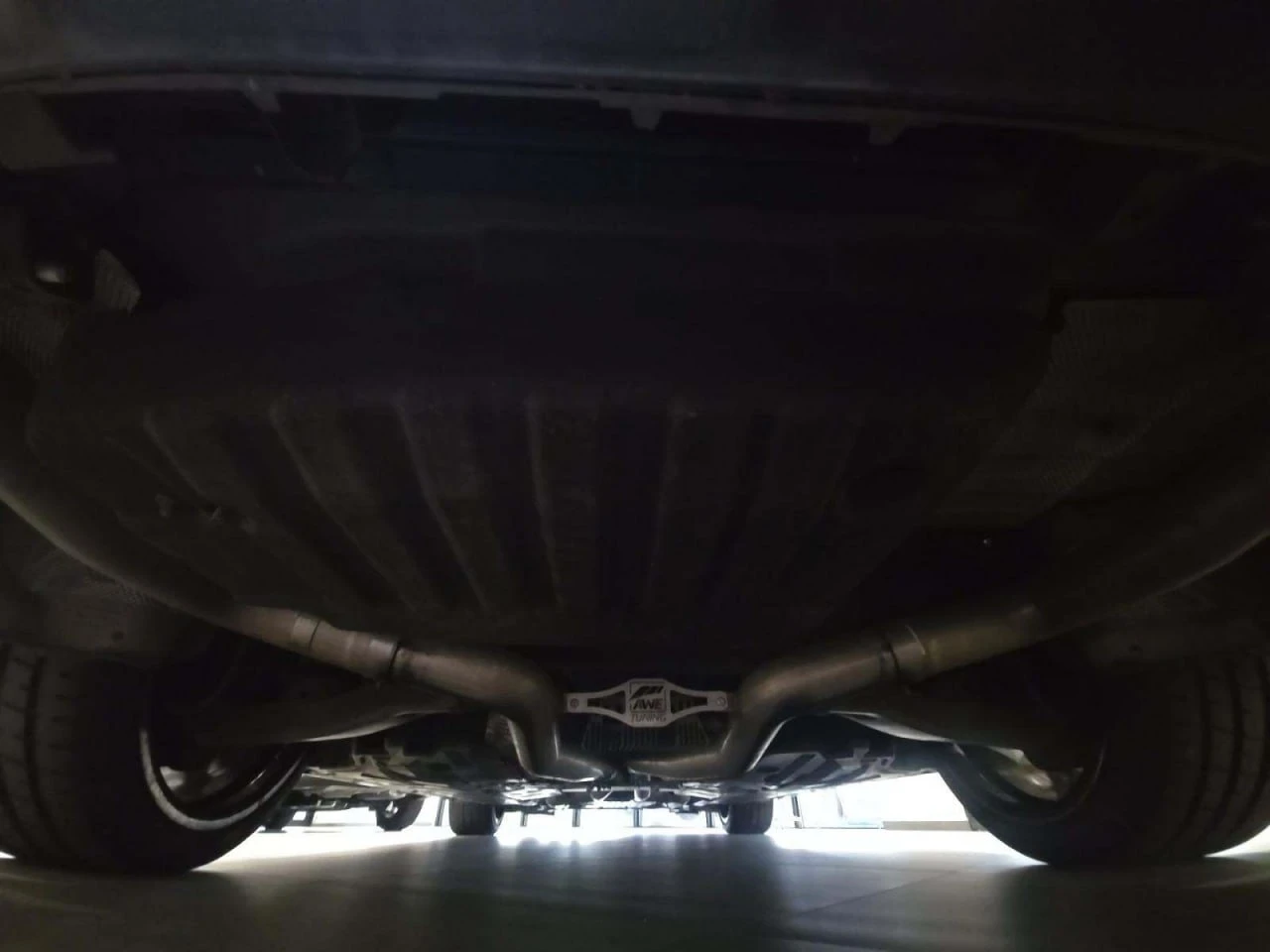 Mercedes-Benz C 63 AMG * CARFAX * БЕЗ ПЪРВОНАЧАЛНА ВНОСКА - изображение 10