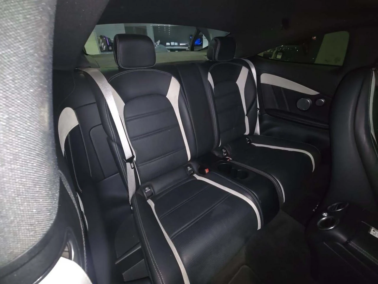 Mercedes-Benz C 63 AMG * CARFAX * ��� ������������ ������ | Mobile.bg � ����������� 11