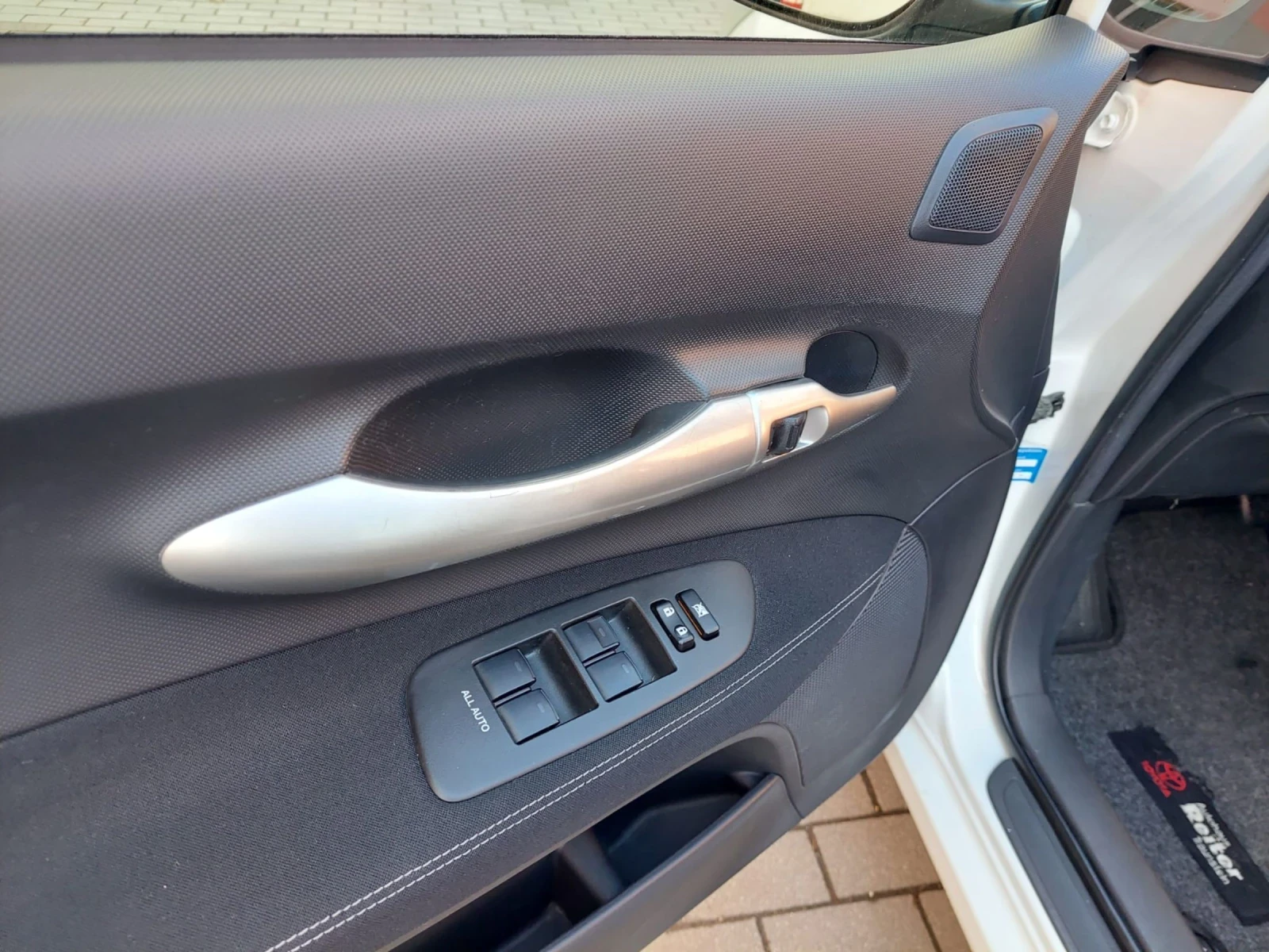 Toyota Auris 1.8VVTI HYBRID 161000��. ��� | Mobile.bg � ����������� 16