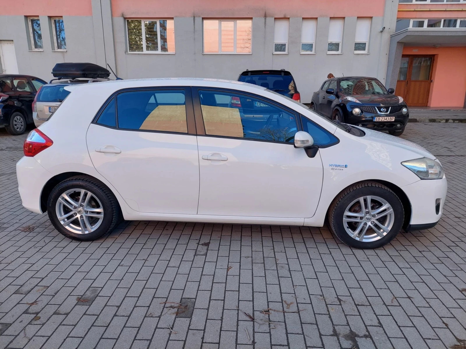 Toyota Auris 1.8VVTI HYBRID 161000км. ТОП - изображение 8