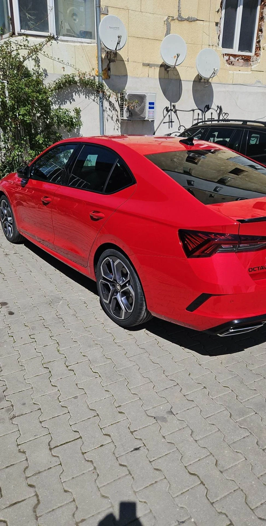 Skoda Octavia 2.0 TFSI RS 245 кс.бензин - изображение 9