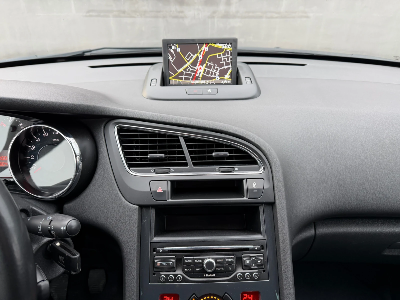 Peugeot 5008 1.6HDI 6+ 1 Euro6b | Mobile.bg � ����������� 12