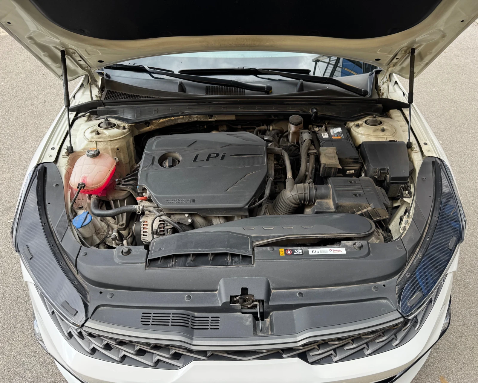 Kia K5 Газ/Подгряване-Обдухване, снимка 17 - Автомобили и джипове - 54374583