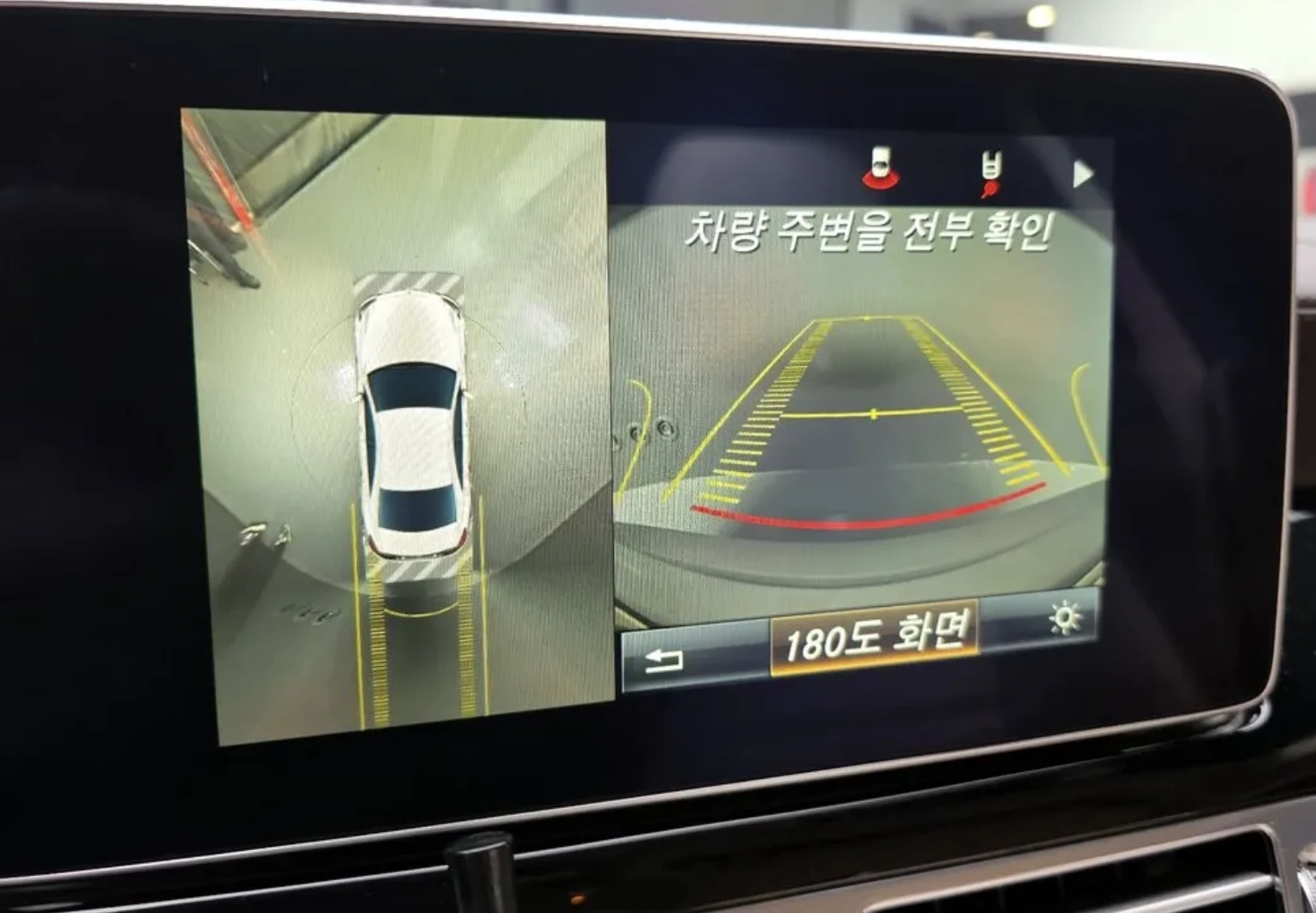 Mercedes-Benz CLS 63 AMG 4MATIC* КОжа* Подгрев* Обдухване* Кейлес* МАСАЖИ* , снимка 14 - Автомобили и джипове - 54021372