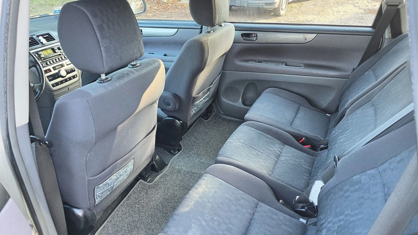 Toyota Avensis verso 2.0d4d 116k.c., снимка 11 - Автомобили и джипове - 54229711