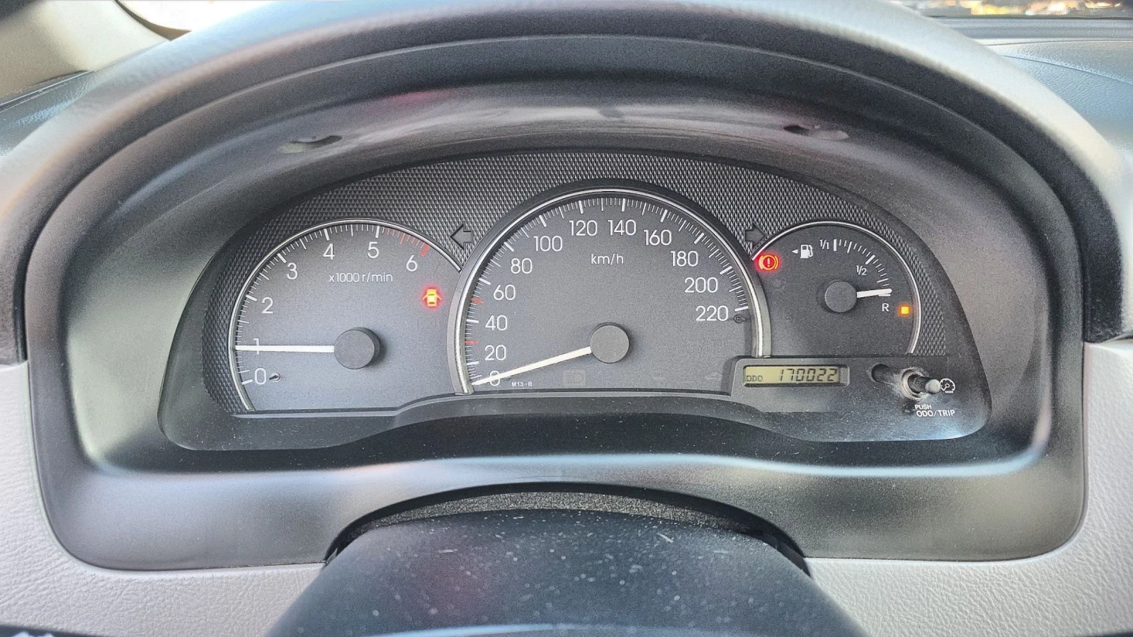 Toyota Avensis verso 2.0d4d 116k.c., снимка 12 - Автомобили и джипове - 54229711