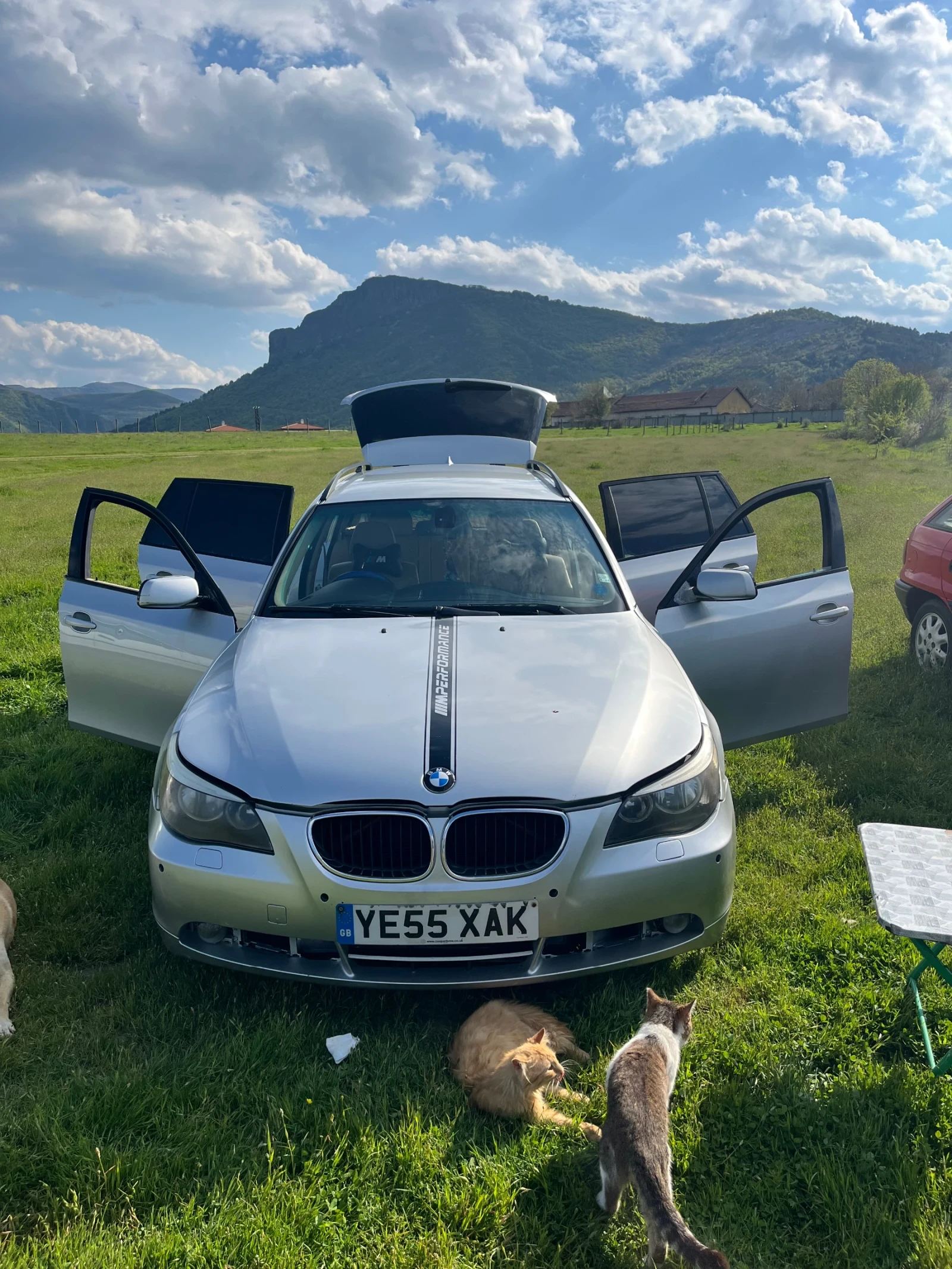 BMW 520 520D, снимка 3 - Автомобили и джипове - 54370994