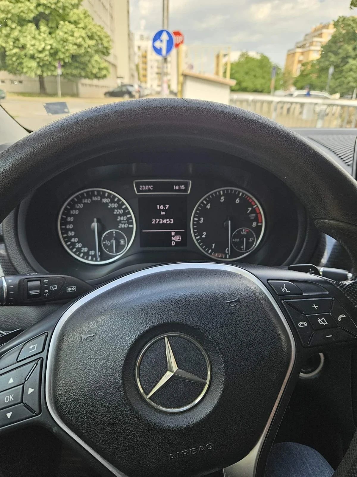 Mercedes-Benz B 200, снимка 4 - Автомобили и джипове - 54758343