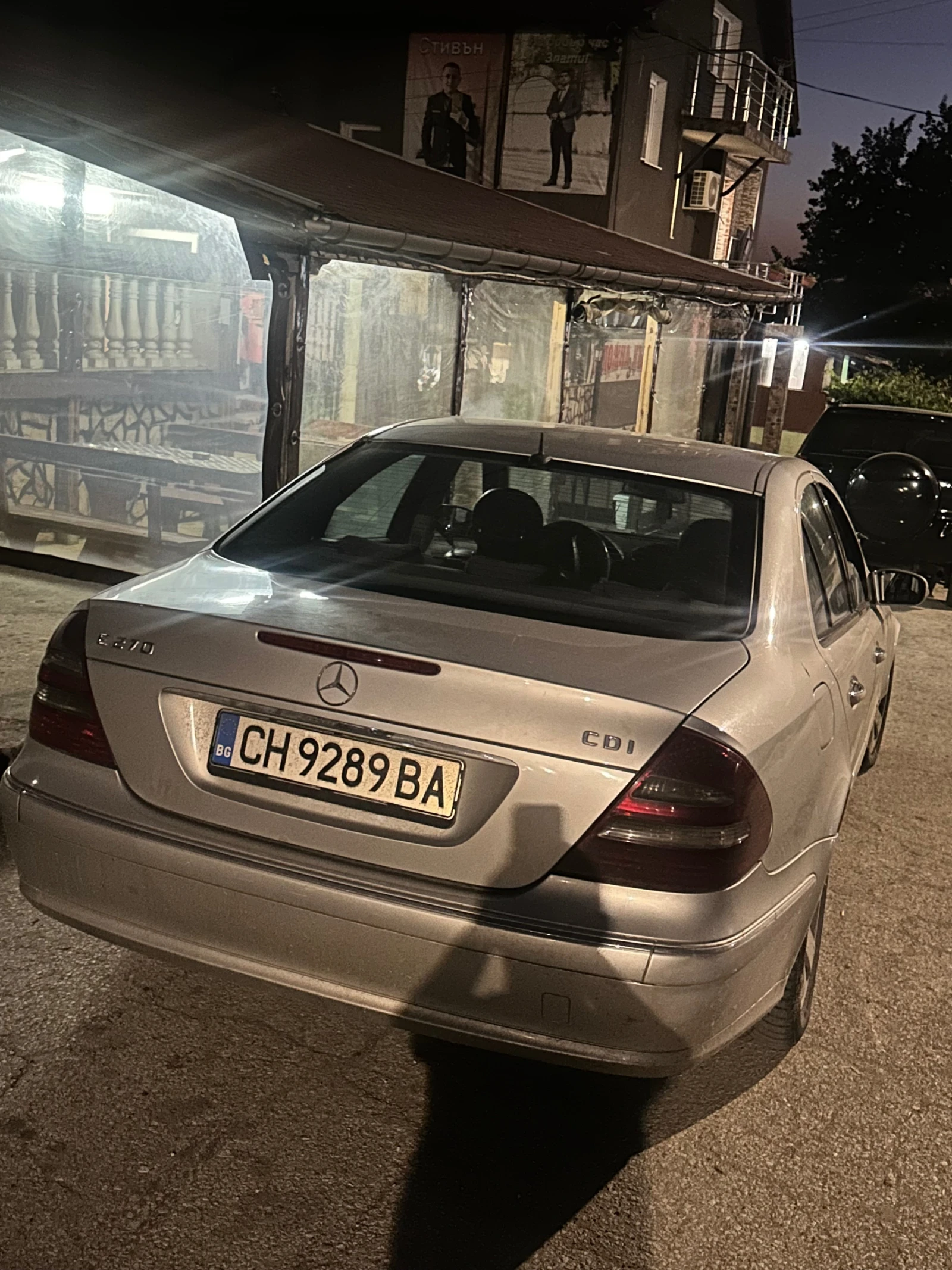 Mercedes-Benz E 270, снимка 5 - Автомобили и джипове - 54723037