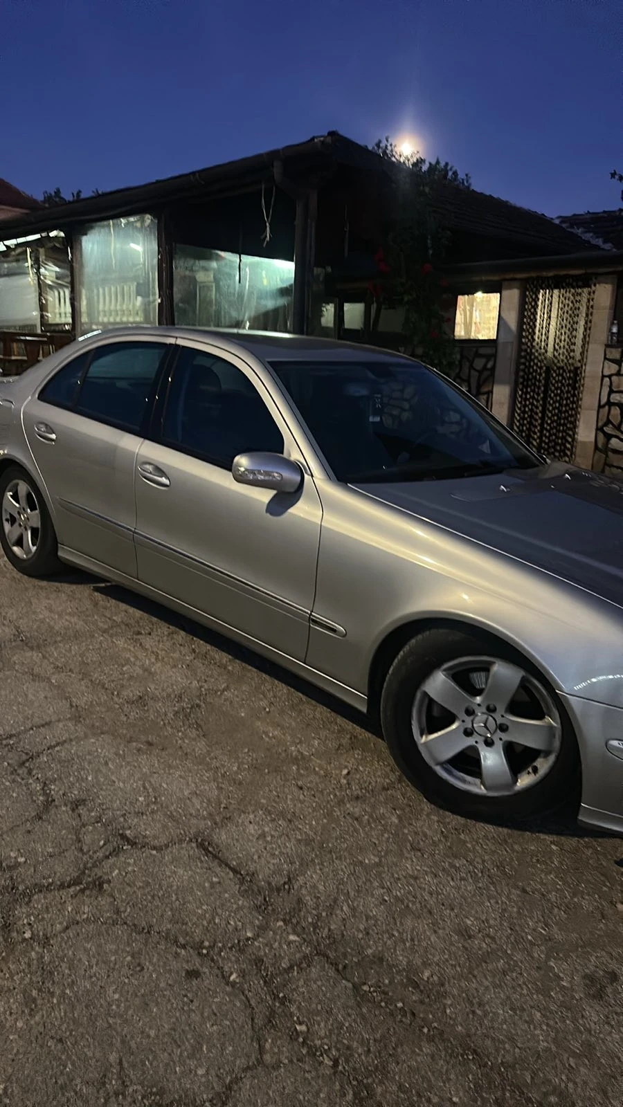 Mercedes-Benz E 270, снимка 3 - Автомобили и джипове - 54723037
