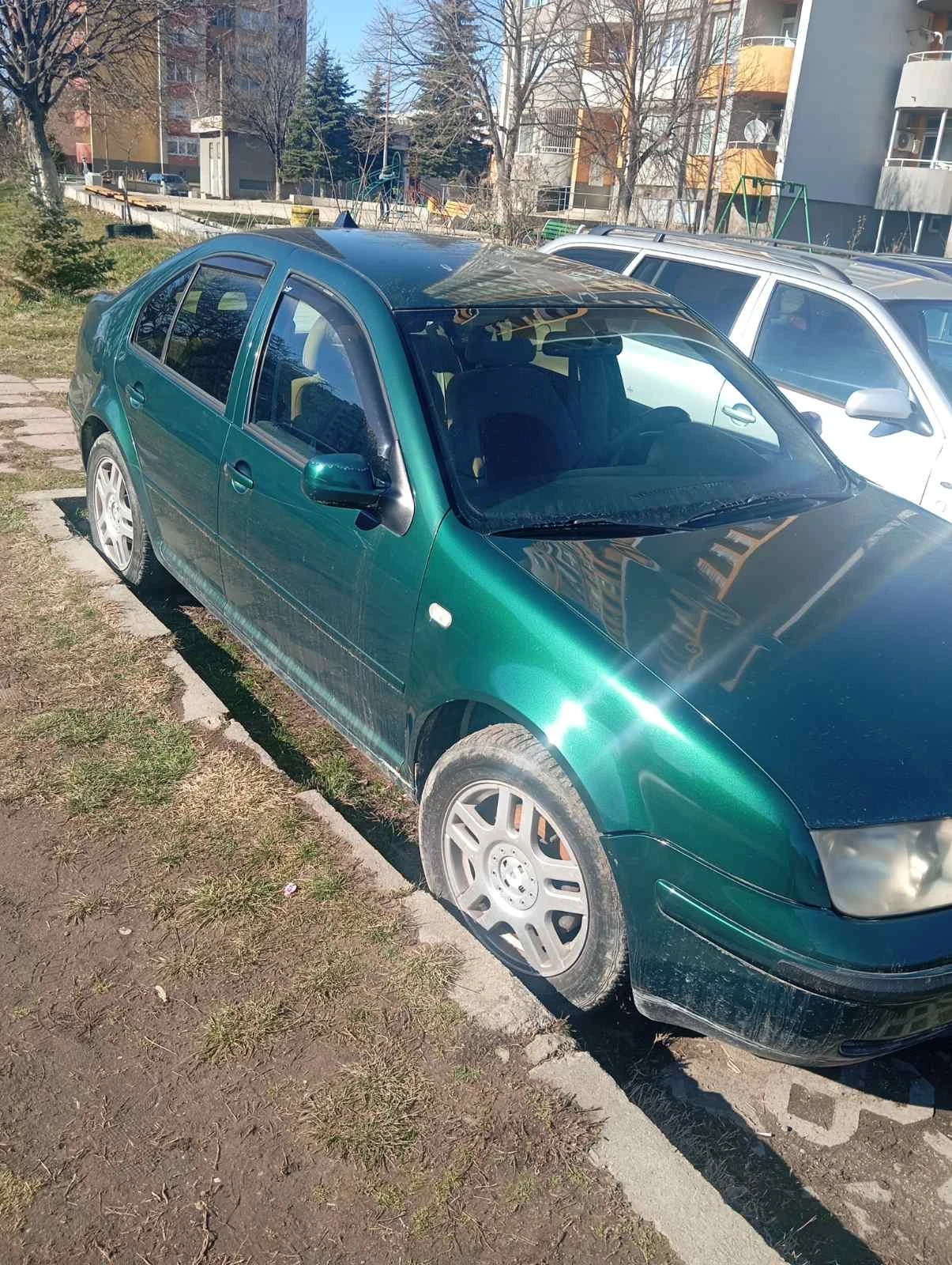 VW Bora, снимка 2 - Автомобили и джипове - 55645713
