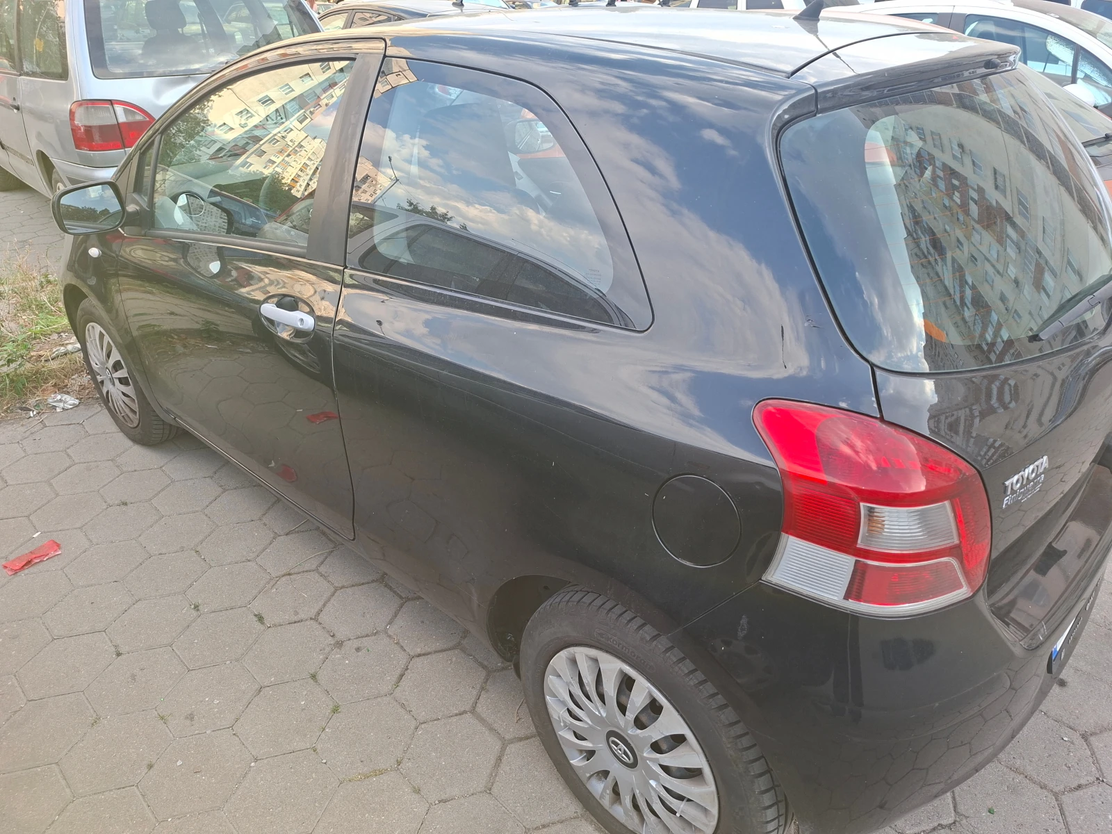 Toyota Yaris 1, 33 VVT-i, снимка 3 - Автомобили и джипове - 56022897