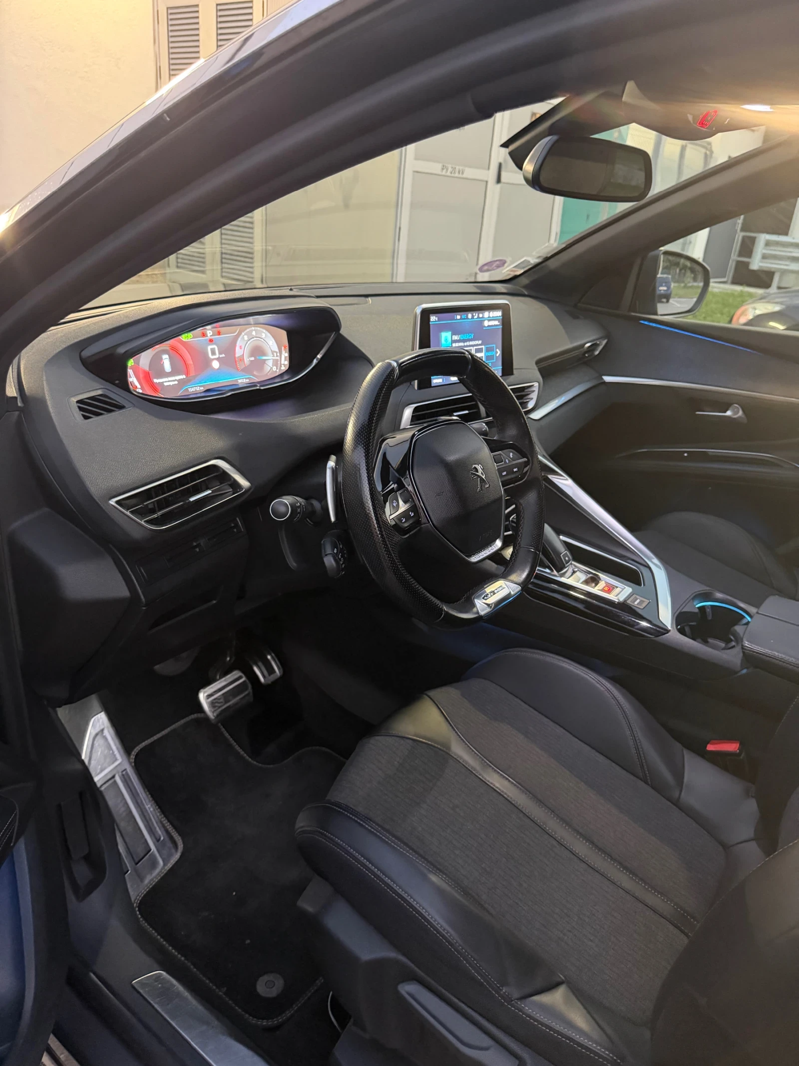 Peugeot 5008, снимка 10 - Автомобили и джипове - 56023729
