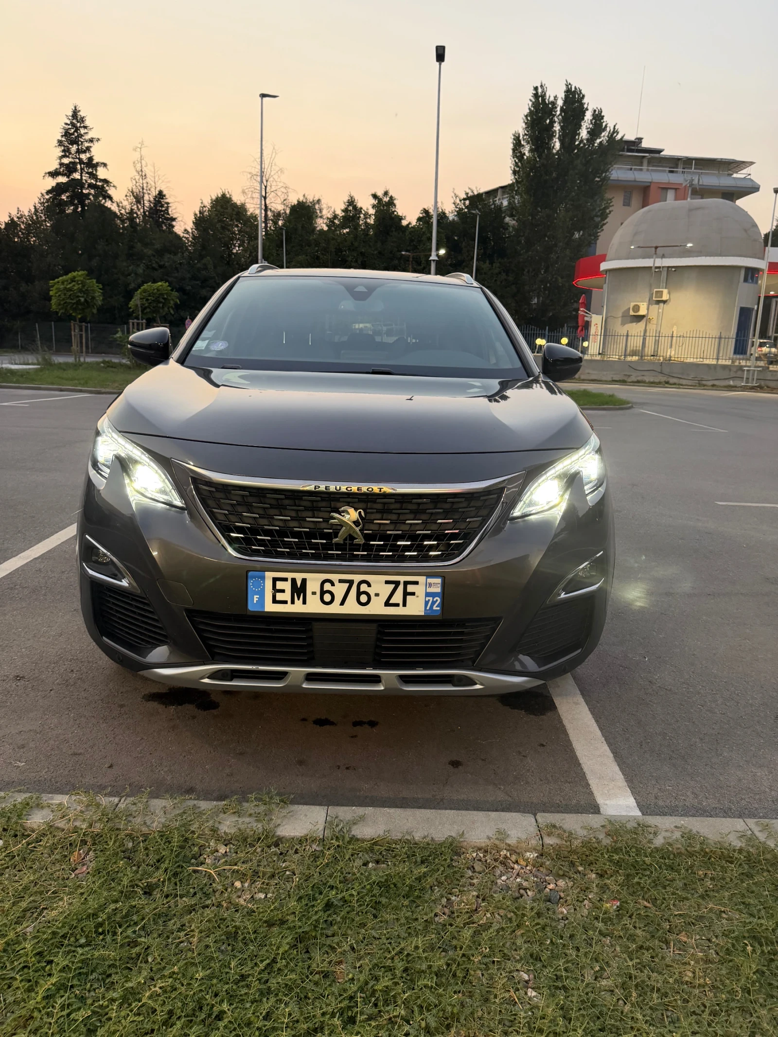 Peugeot 5008