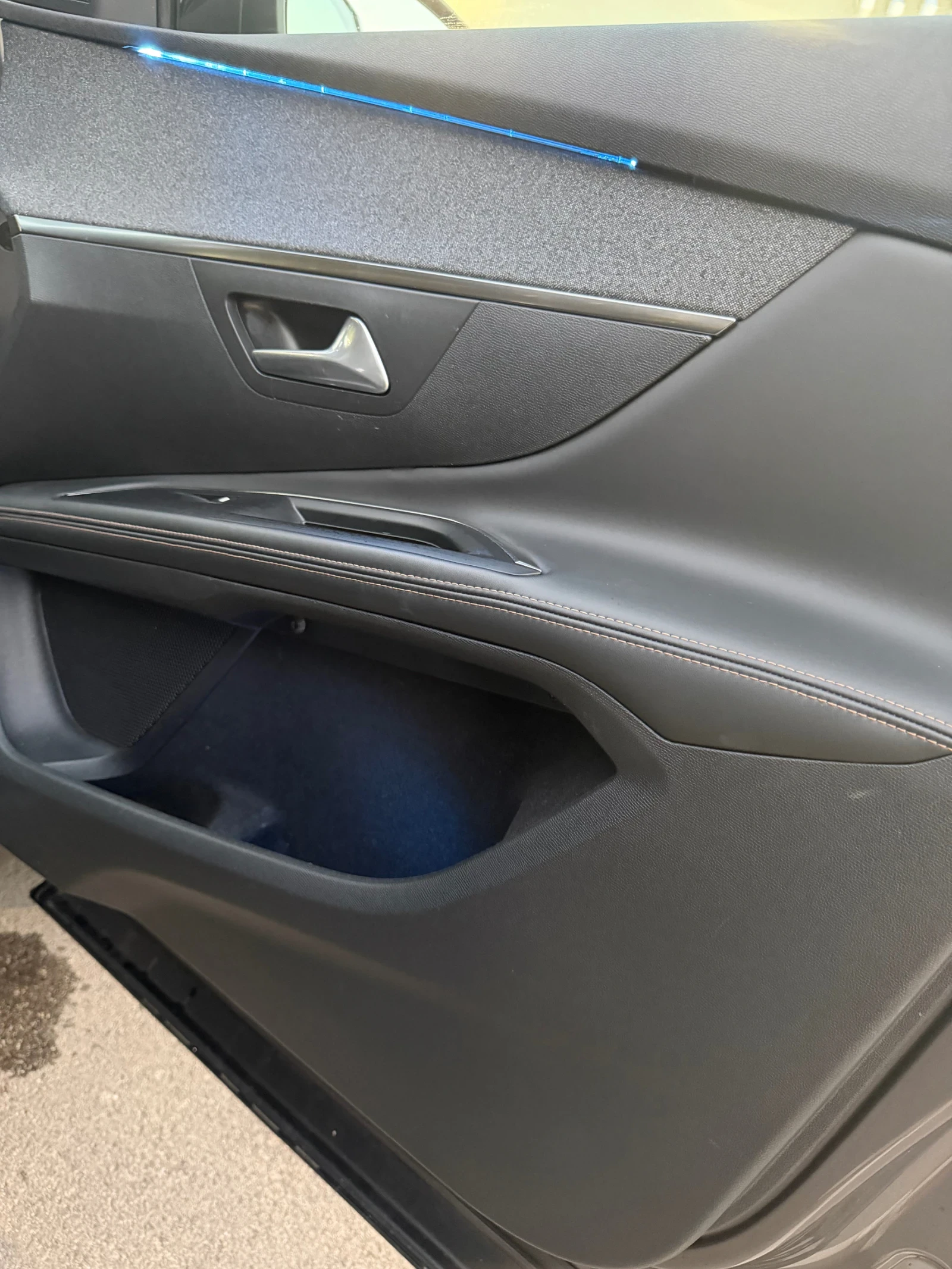 Peugeot 5008, снимка 14 - Автомобили и джипове - 56023729