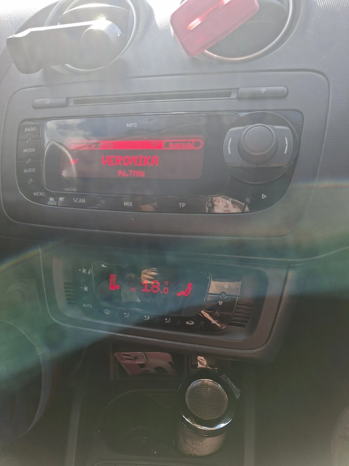 Seat Ibiza, снимка 11 - Автомобили и джипове - 56043135