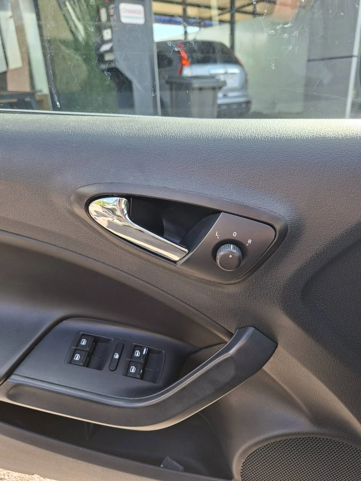 Seat Ibiza, снимка 9 - Автомобили и джипове - 56043135