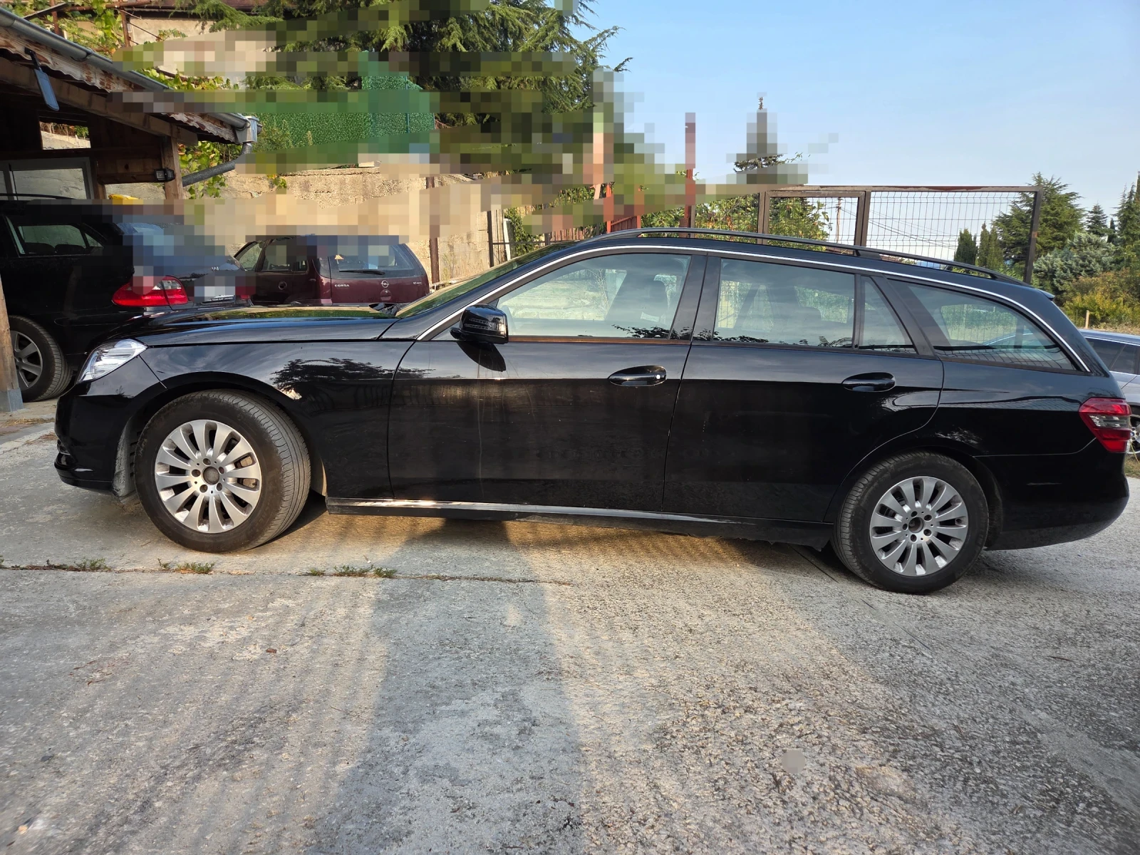 Mercedes-Benz E 220, снимка 8 - Автомобили и джипове - 56047146