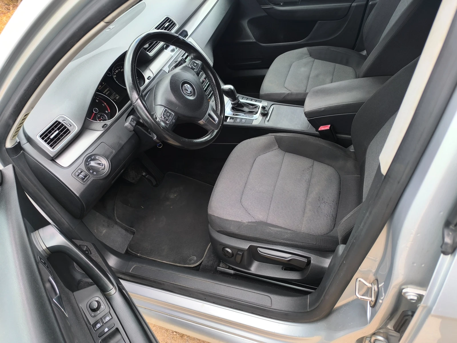 VW Passat 1.4 TSI Metan Обслужен, снимка 17 - Автомобили и джипове - 56180527