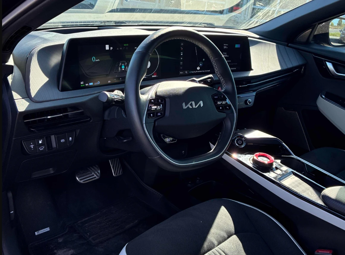 Kia EV6 Land* GT-line* LONG RANGE* AWD* 360VIEW* ПОДГРЕВ* , снимка 8 - Автомобили и джипове - 56187866