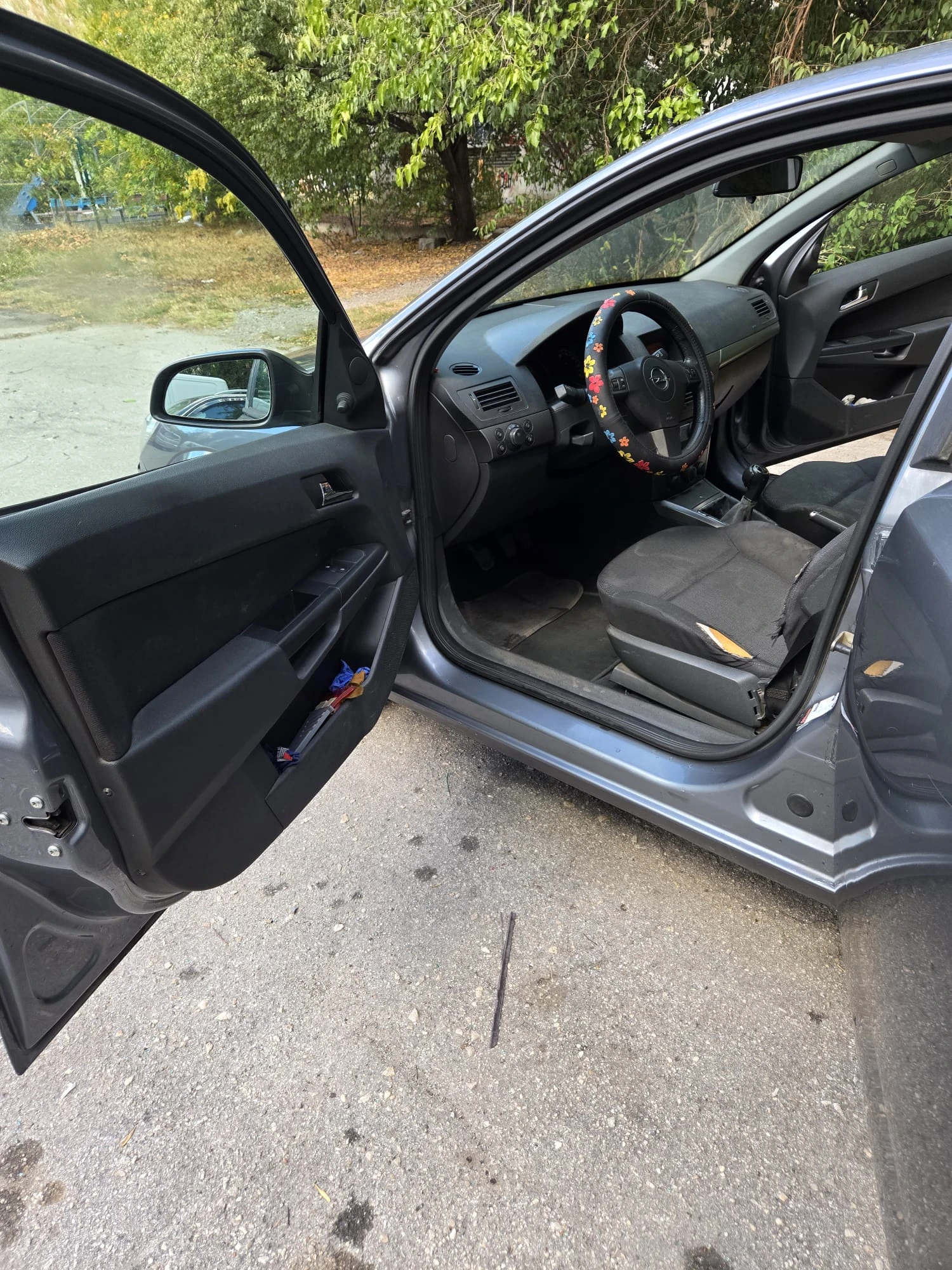 Opel Astra H, снимка 4 - Автомобили и джипове - 56351160