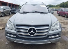 Mercedes-Benz GL 550 