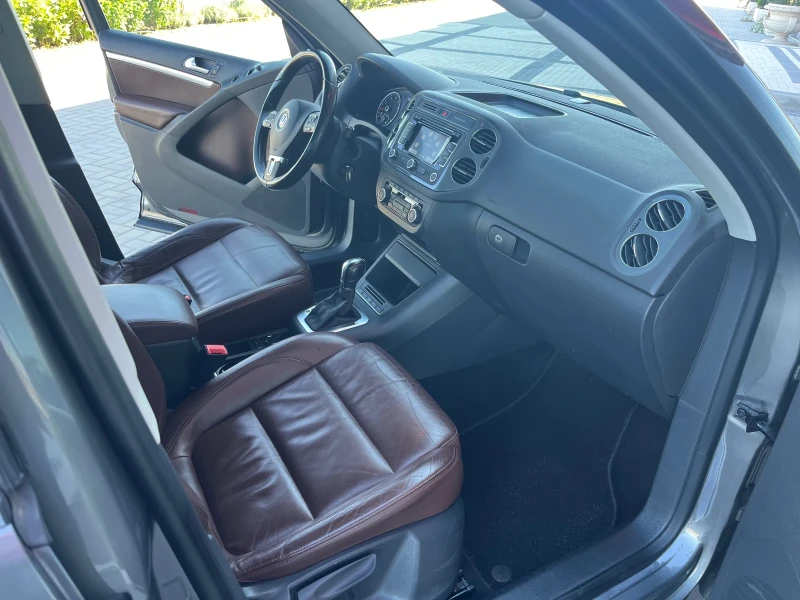 VW Tiguan 2.0TSI/Автоматик/4motion, снимка 11 - Автомобили и джипове - 52238771