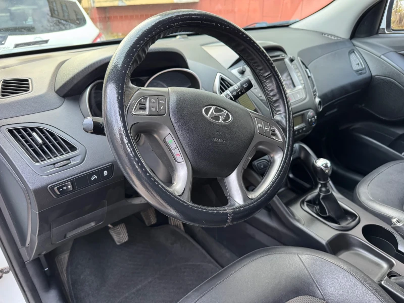 Hyundai IX35, снимка 12 - Автомобили и джипове - 52595224