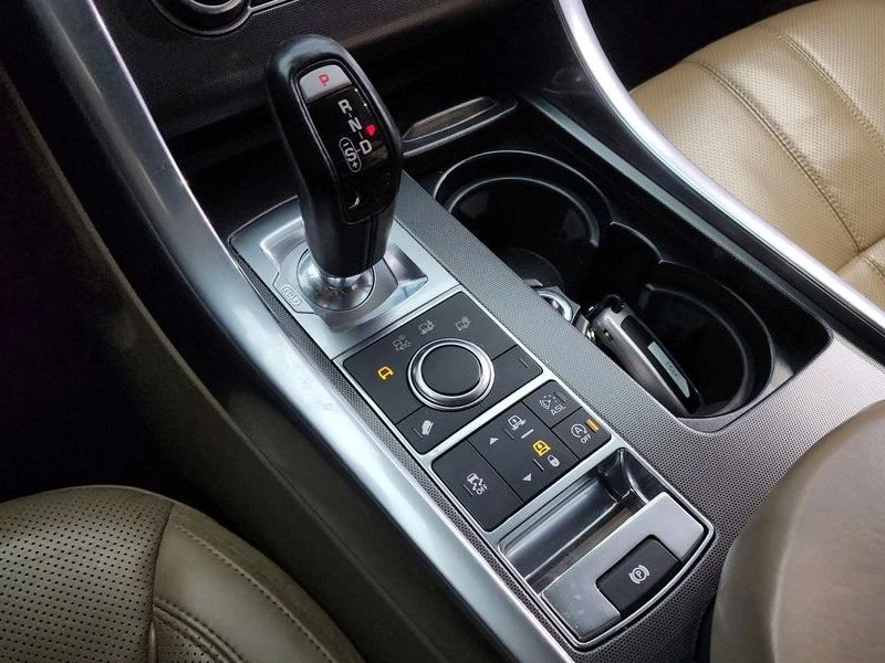 Land Rover Range Rover Sport 3.0 Automatic, снимка 9 - Автомобили и джипове - 55663717