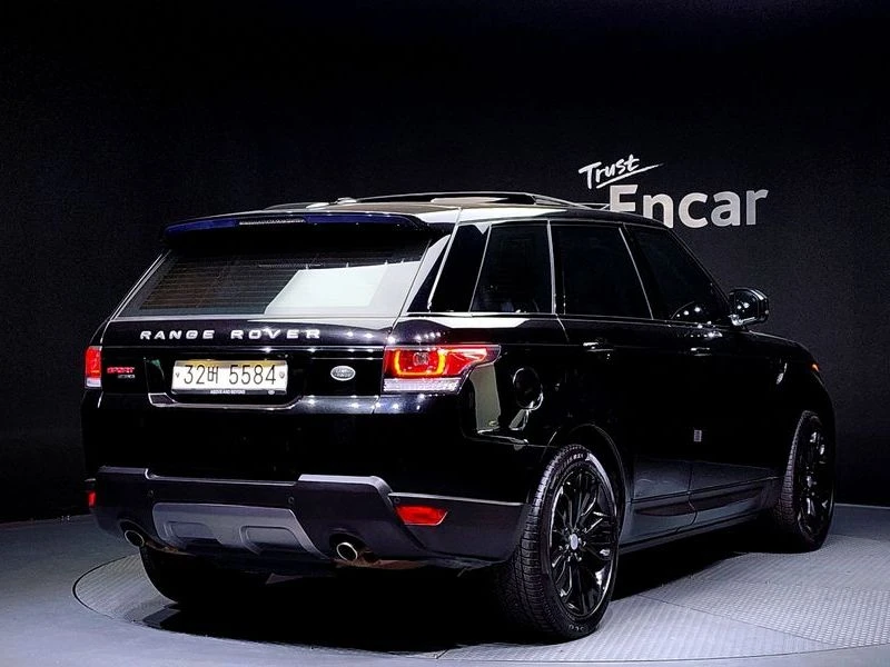 Land Rover Range Rover Sport 3.0 Automatic, снимка 2 - Автомобили и джипове - 55663717