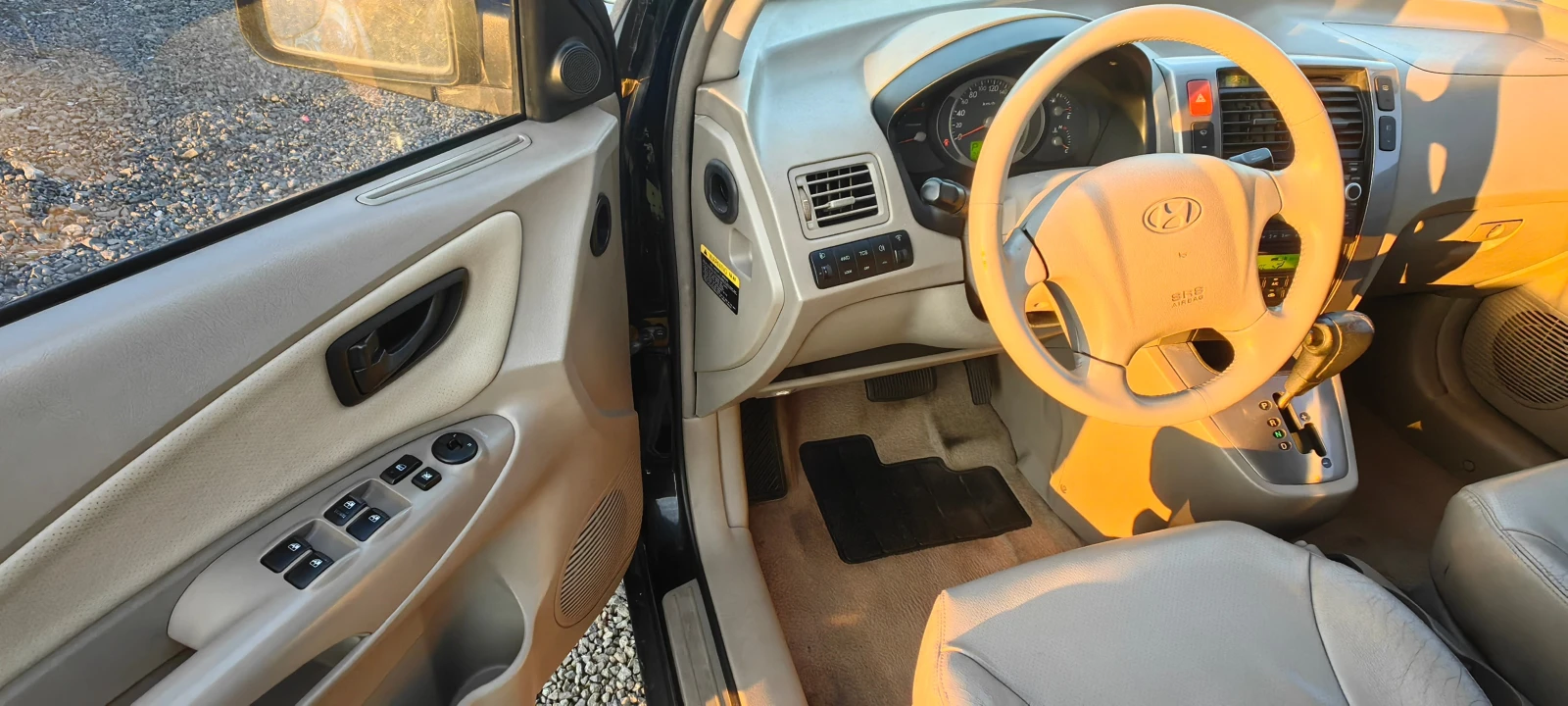 Hyundai Tucson 2.0TD 4x4 automat | Mobile.bg — изображение 15