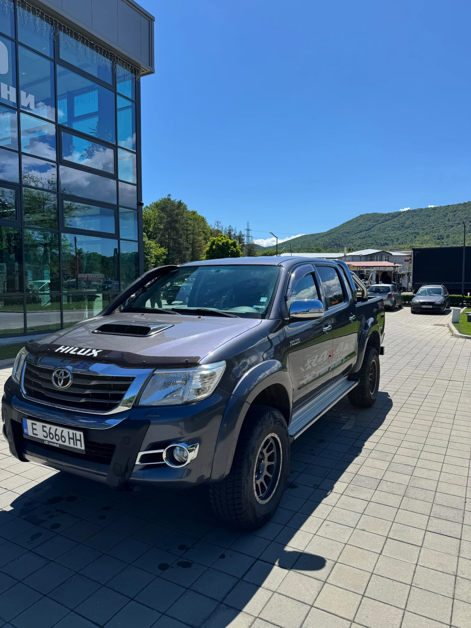 Toyota Hilux 3.0 D 171 к.с  - изображение 3