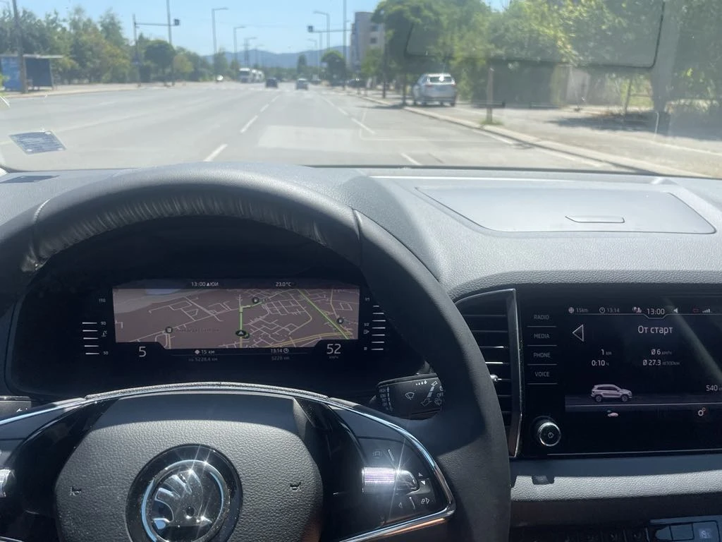 Skoda Karoq 1.5 TSI Гаранционна - изображение 4