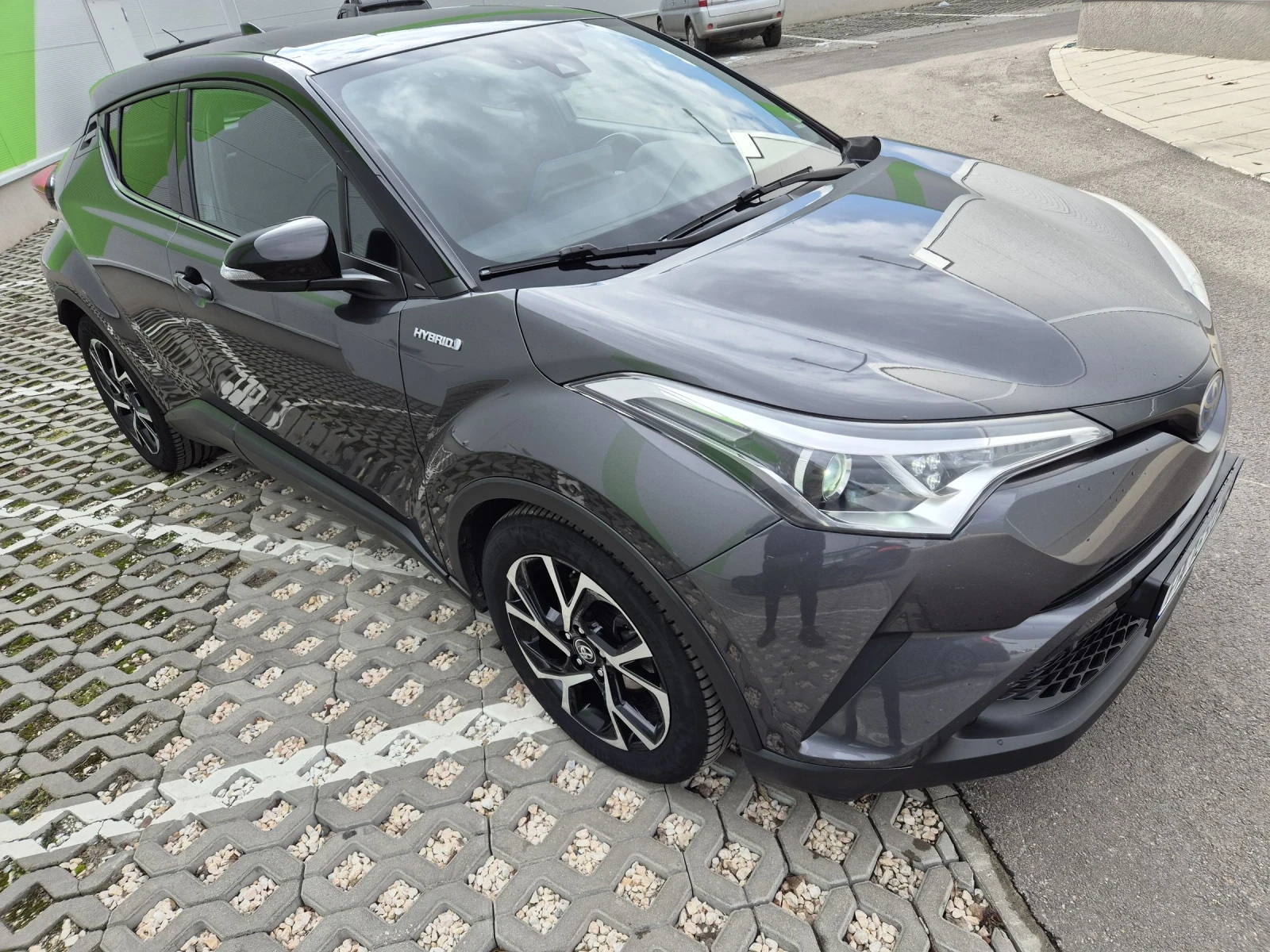 Toyota C-HR 1.8 Hybrid  - изображение 2