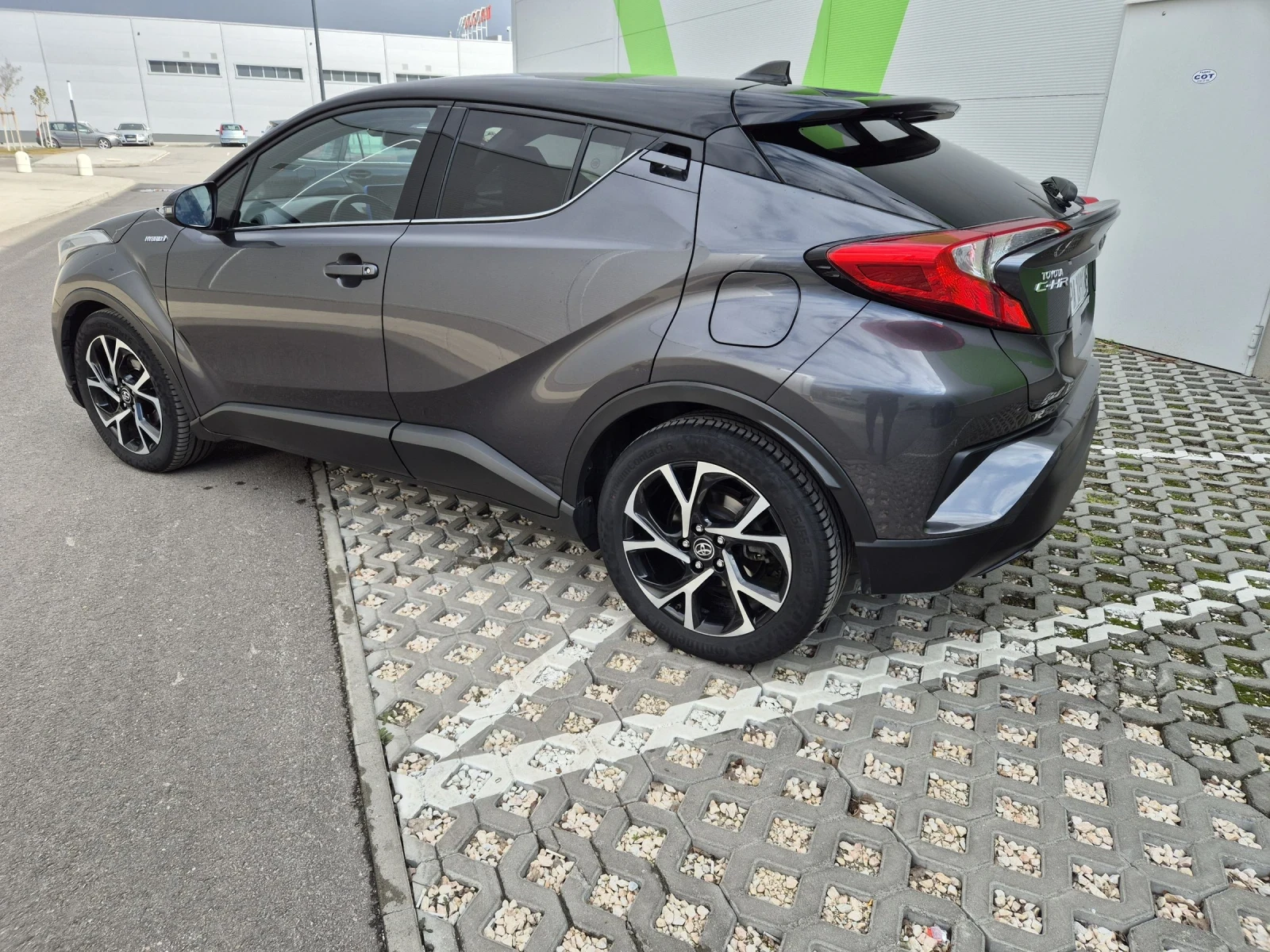 Toyota C-HR 1.8 Hybrid  - изображение 9