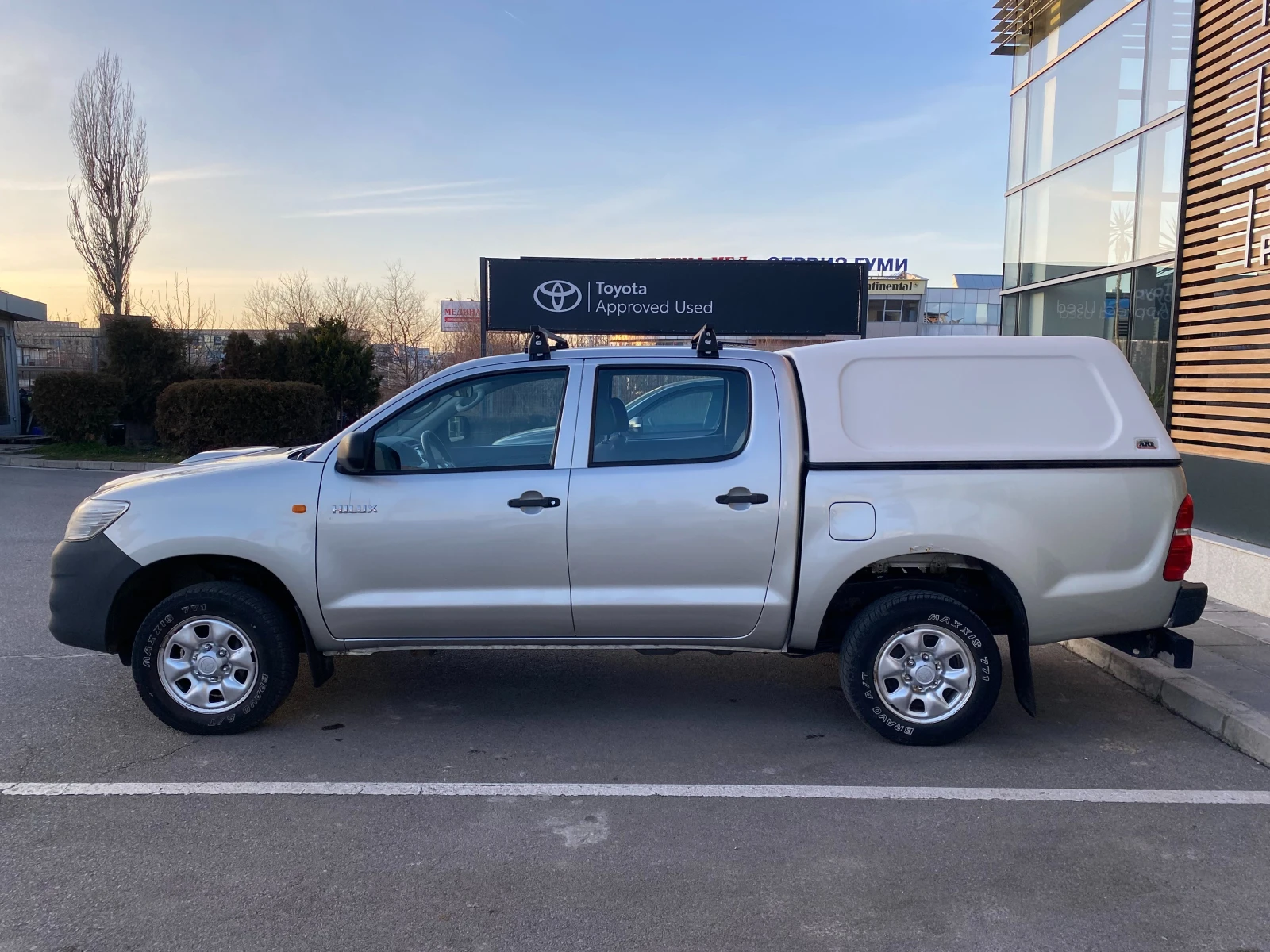 Toyota Hilux  - изображение 3