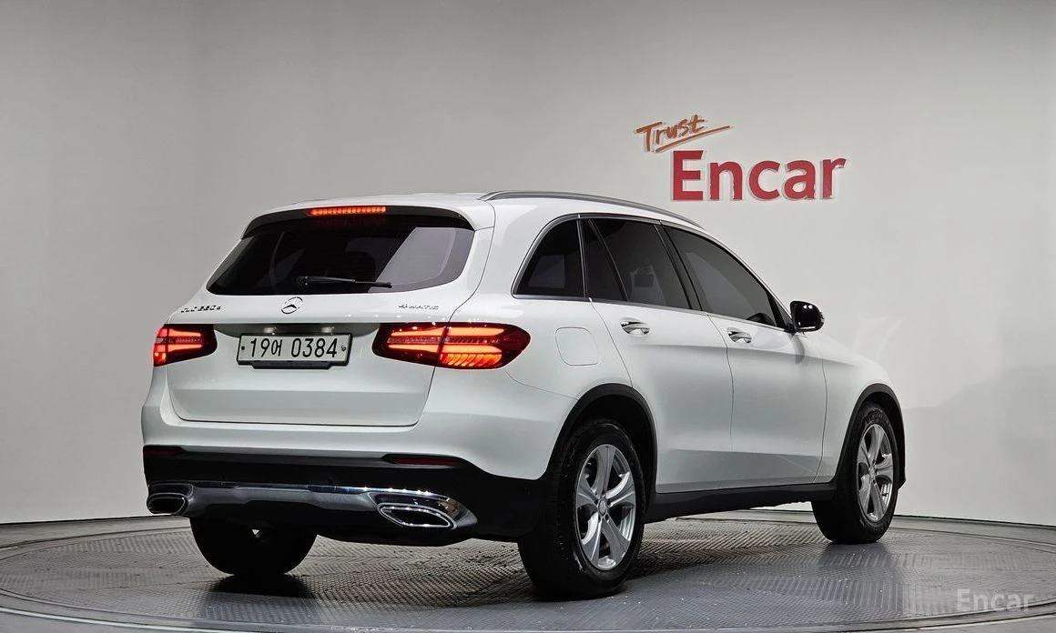 Mercedes-Benz GLC 220, снимка 2 - Автомобили и джипове - 54667072