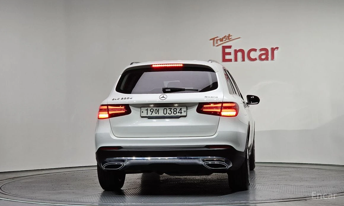 Mercedes-Benz GLC 220, снимка 4 - Автомобили и джипове - 54667072