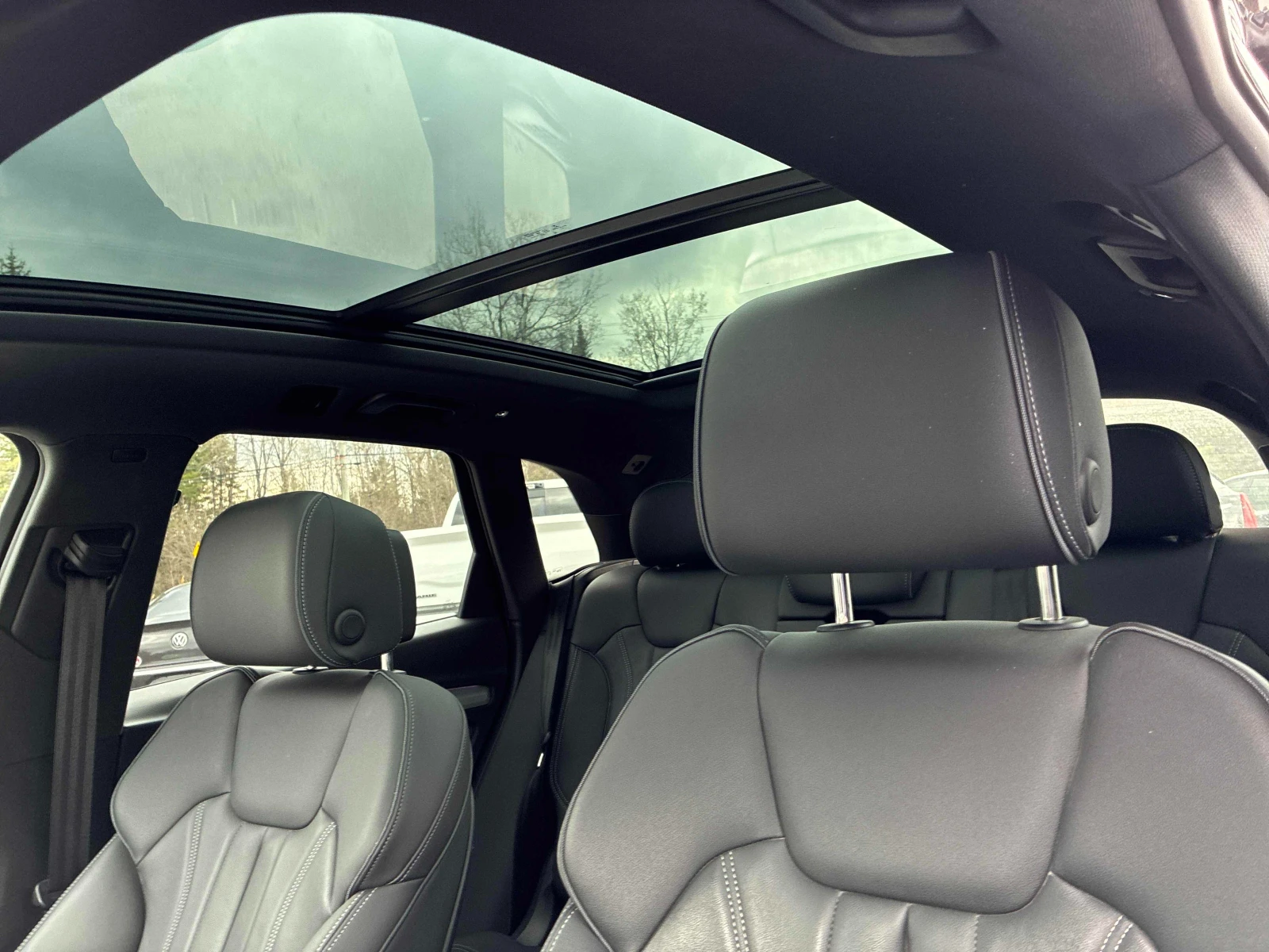 Audi Q3 Technik * CARFAX * АВТО КРЕДИТ * , снимка 9 - Автомобили и джипове - 54723142