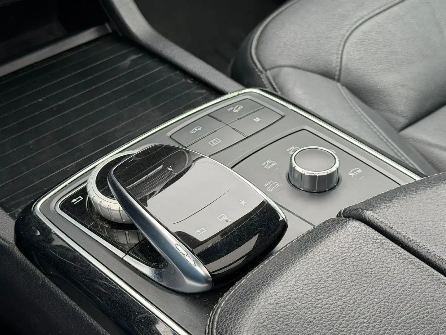 Mercedes-Benz GLE 550 4Matic V8, снимка 13 - Автомобили и джипове - 54887777