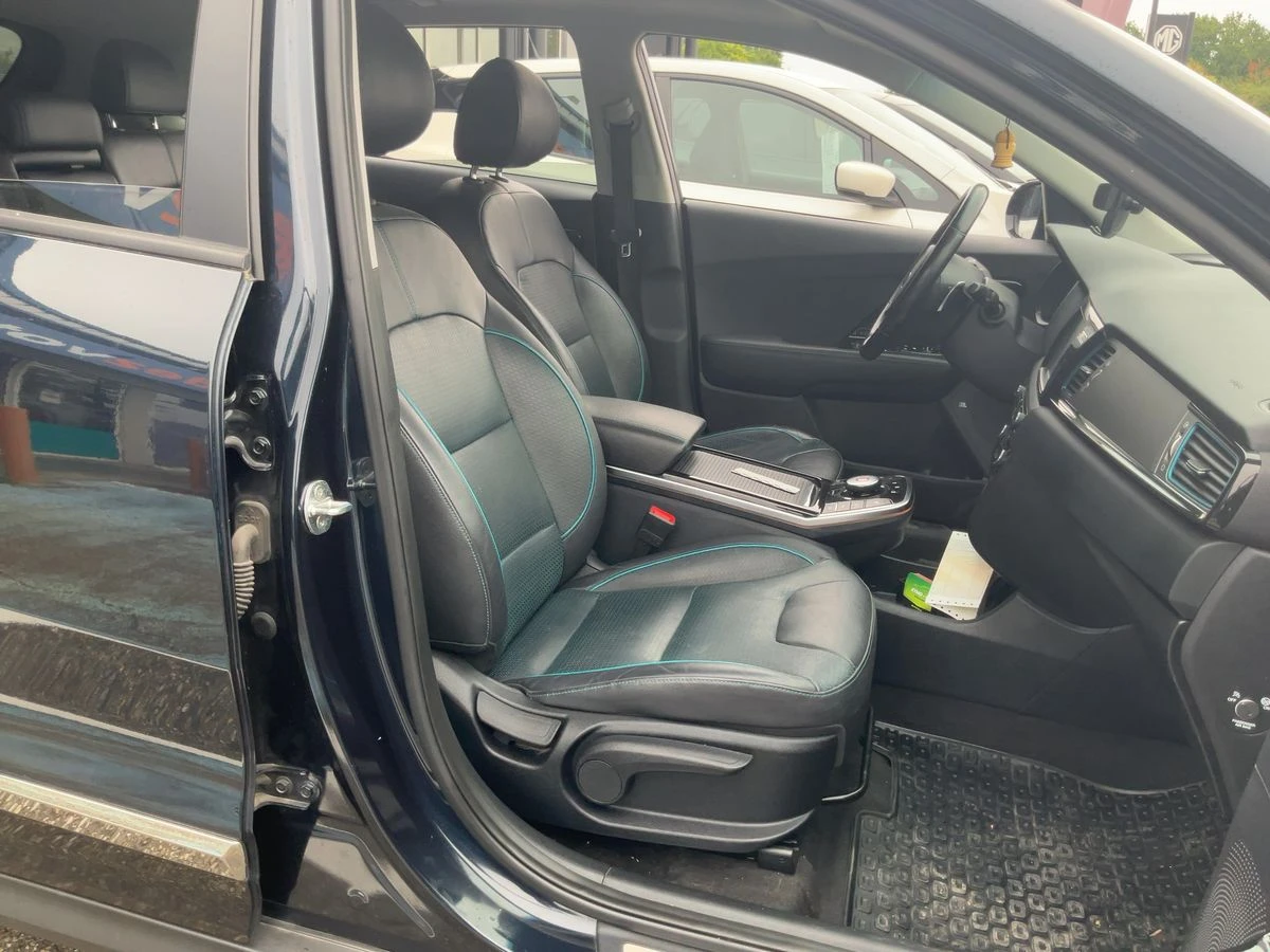Kia Niro 64kw/204hp/Premium, снимка 8 - Автомобили и джипове - 55080055