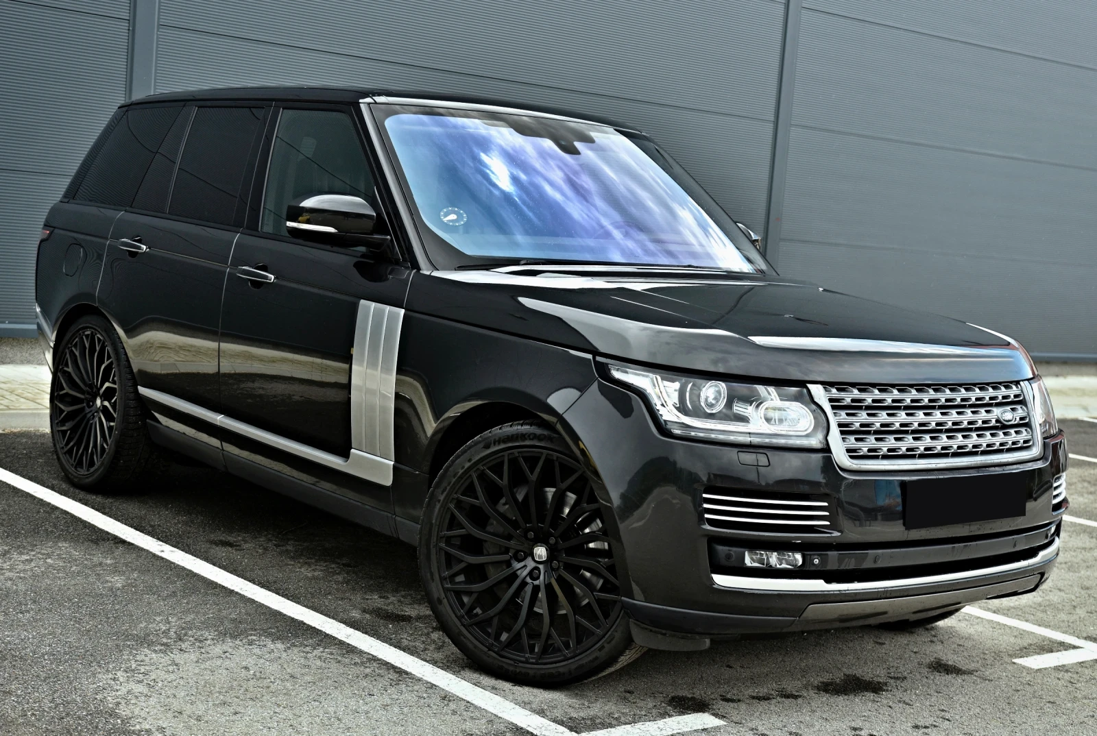 Land Rover Range rover 4.4SDV8/AUTOBIOGRAPHY/FULLEXTRAS/ЛИЗИНГ, снимка 3 - Автомобили и джипове - 55710421